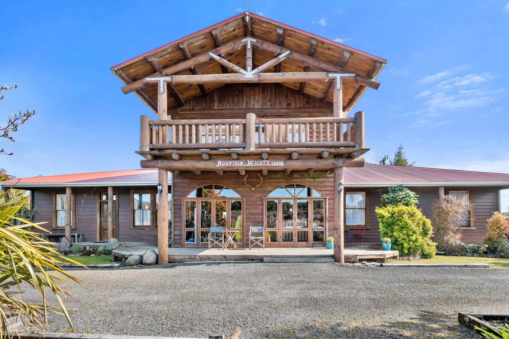 Mountain Heights Lodge National Park Bagian luar foto